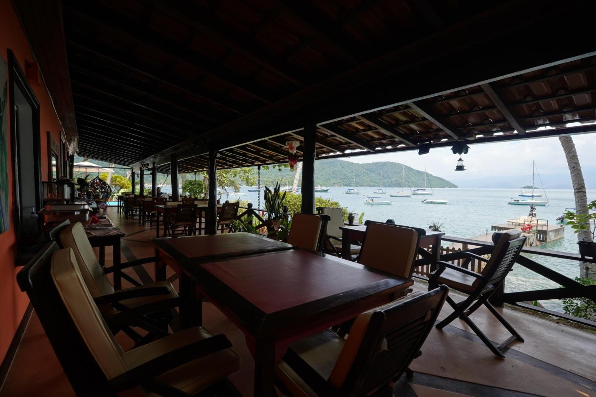 Casa Da Ilha & Spa Vila do Abraao Luaran gambar