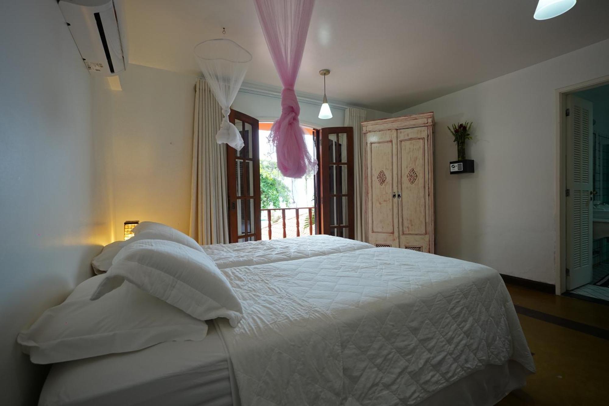 Casa Da Ilha & Spa Vila do Abraao Luaran gambar